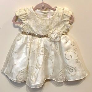 Formal/Holiday Newborn Dress Size 6-9m